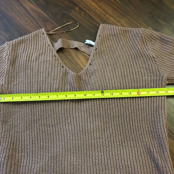 LOVE BY DESIGN Soft & Cozy Tan Knit Open Back V Neck Sweater - Picture 10 of 12